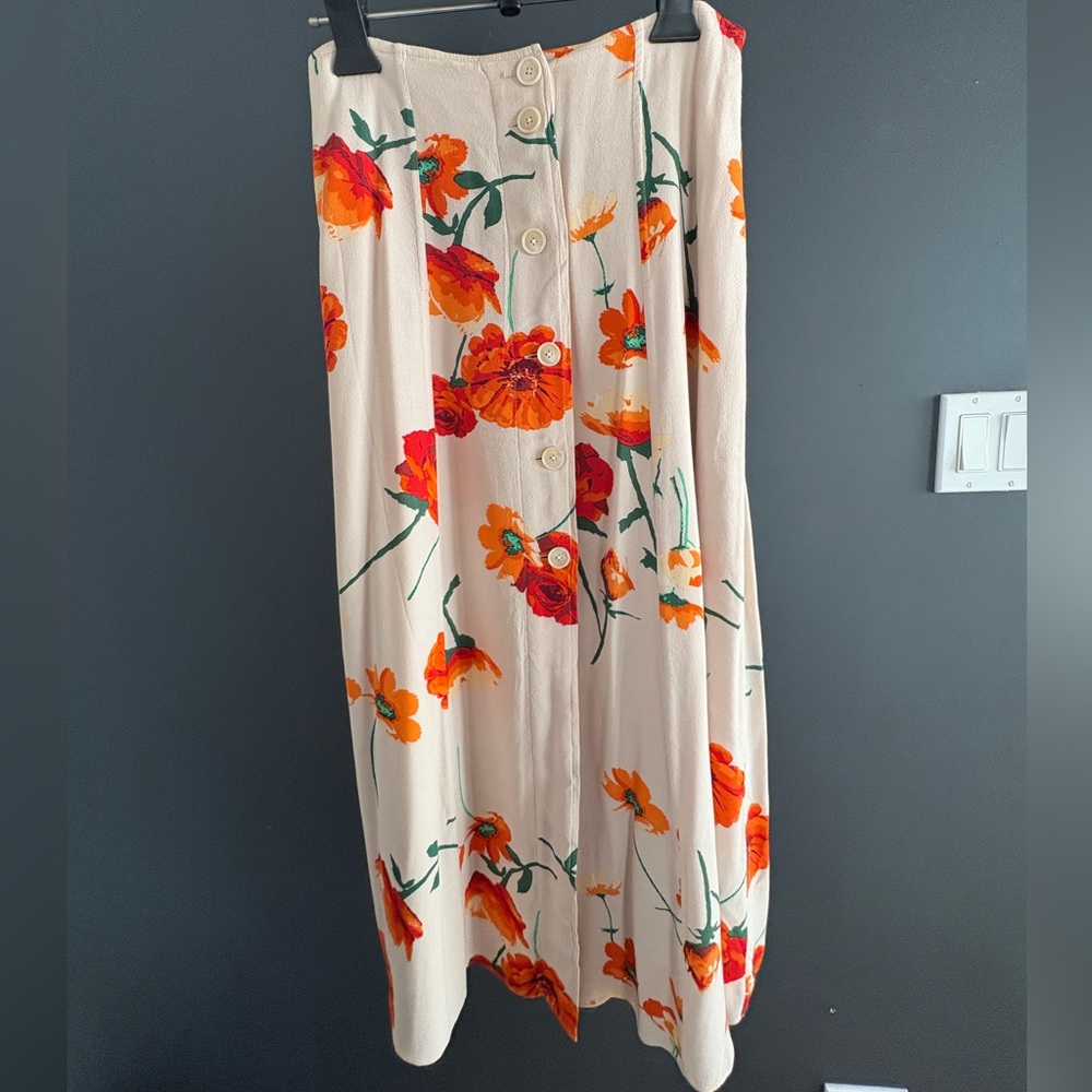 Aritzia Wilfred Floral Button-Down Skirt - Cream and Orange - size 0